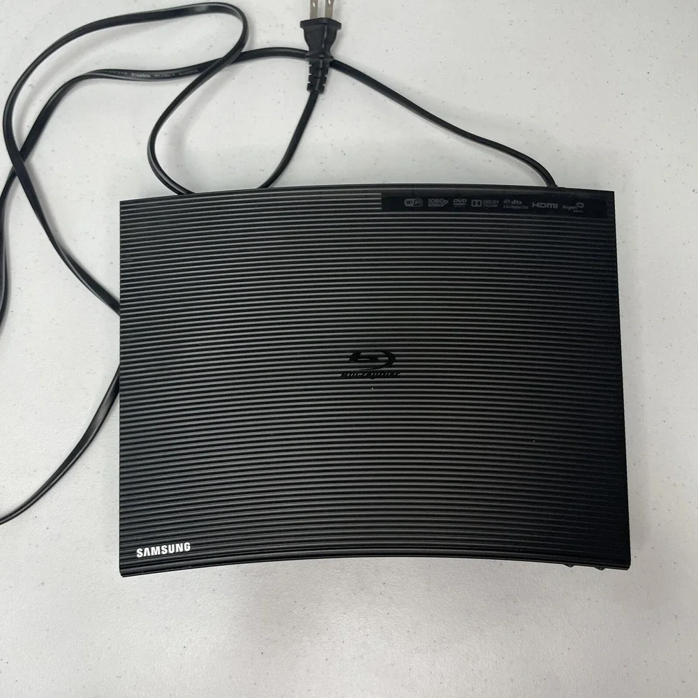 Samsung BD-JM57C Blu-Ray DVD Player FOR PARTS ONLY No Remote WiFi Streaming HDMI